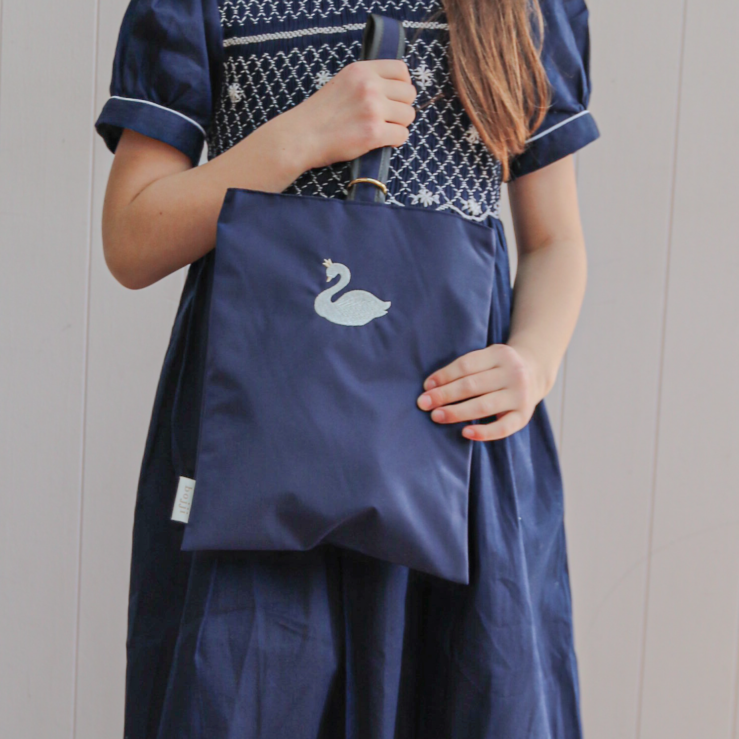 プレミアム撥水ナイロン生地の上靴袋/スワンネイビー – bojji 公式