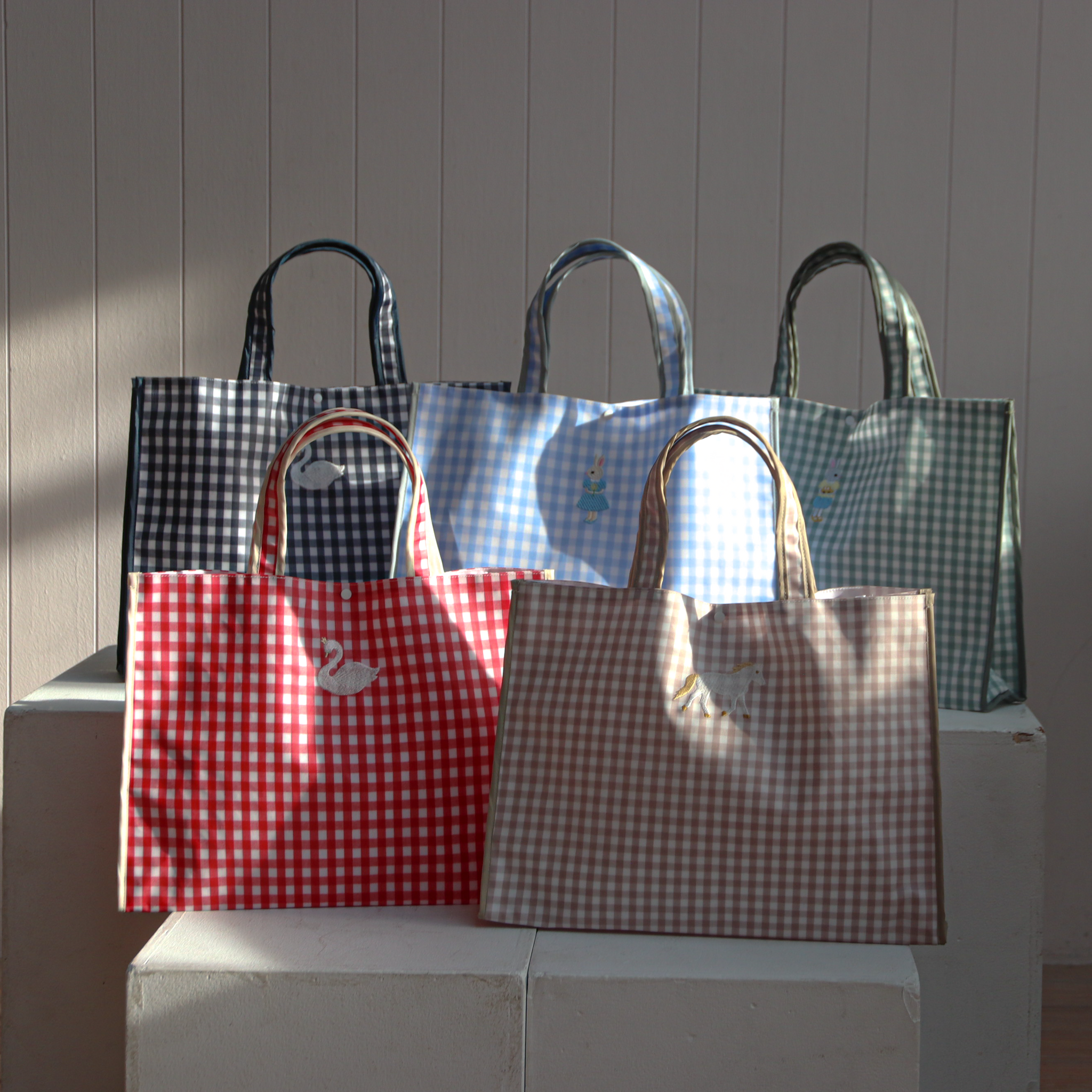 お散歩ビニールトートバッグ/ 5colors – bojji 公式 お散歩ビニールトートバッグ/ 5colors – bojji 公式