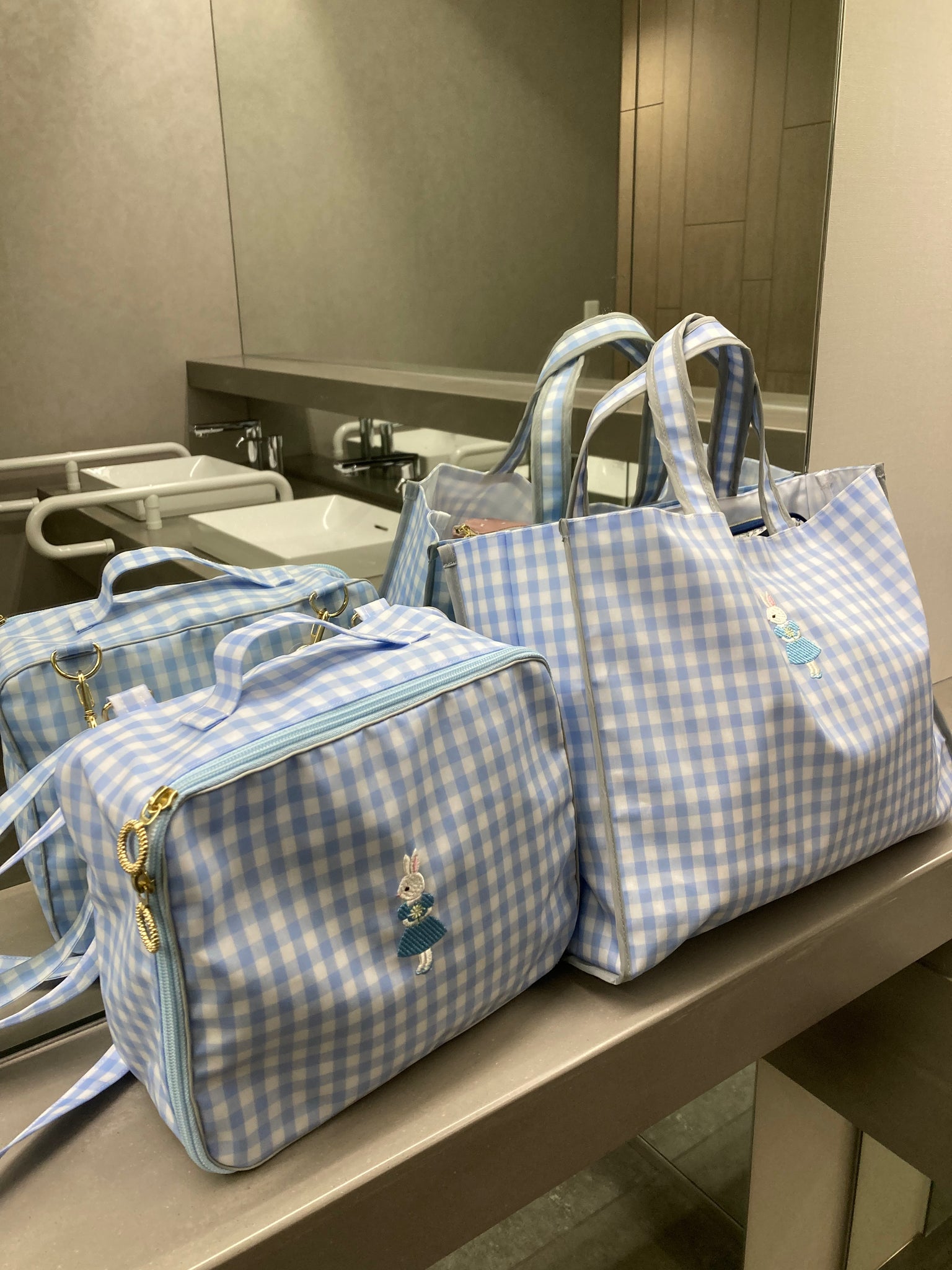 bojji お散歩ビニールバニティ バッグ ベージュ ホース 馬 新品 未開封 bojji お散歩ビニールバニティ バッグ ベージュ ホース 馬 新品 未開封