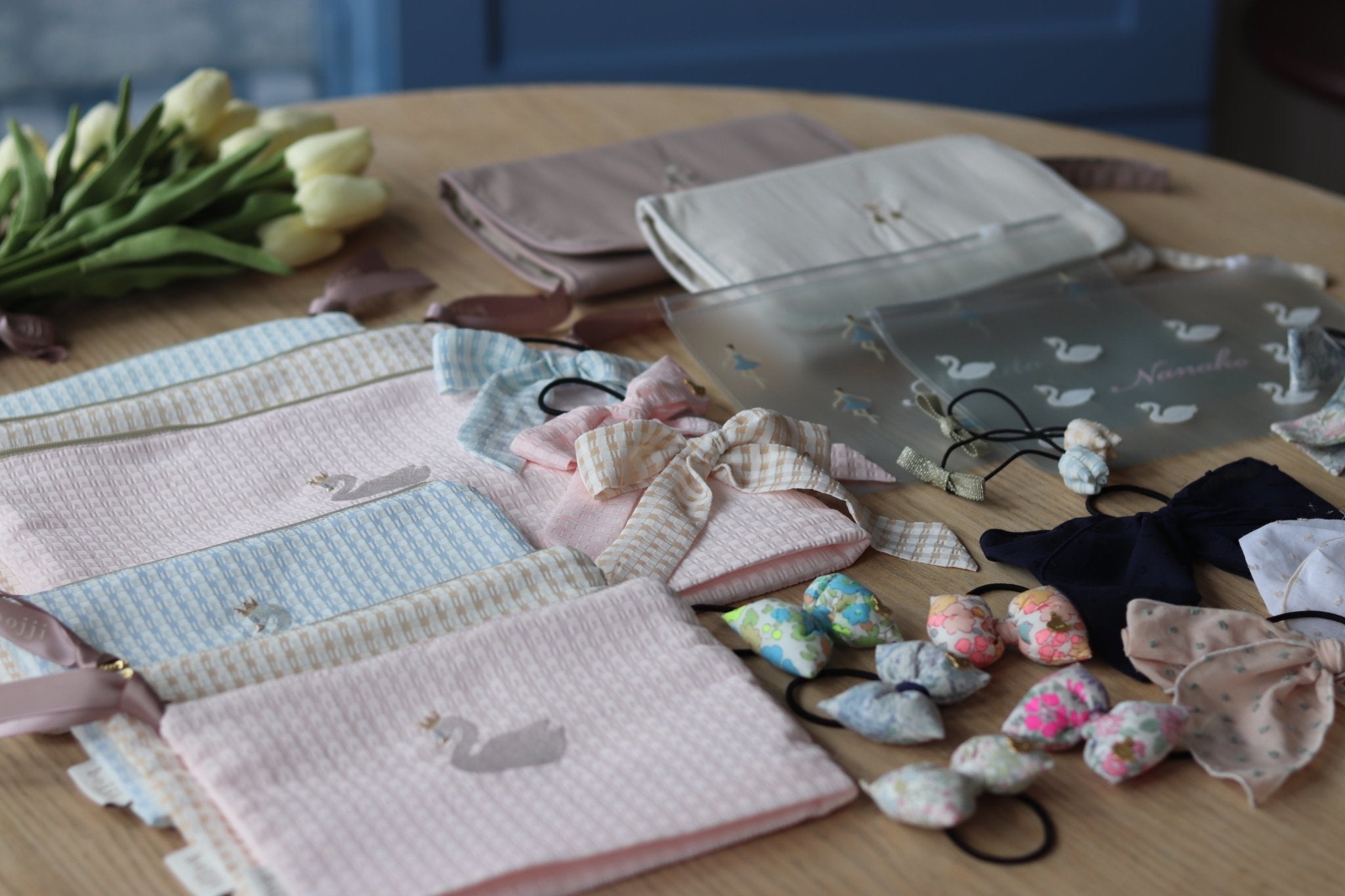 ギンガムスワン刺繍のminiポーチ / 3color – bojji 公式